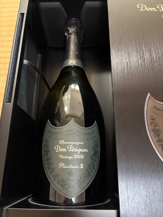 シャンパン ドン・ペリニヨン （お酒）の商品画像 - 査定依頼日：2026年3月29日 - 最高査定価格：450,001円