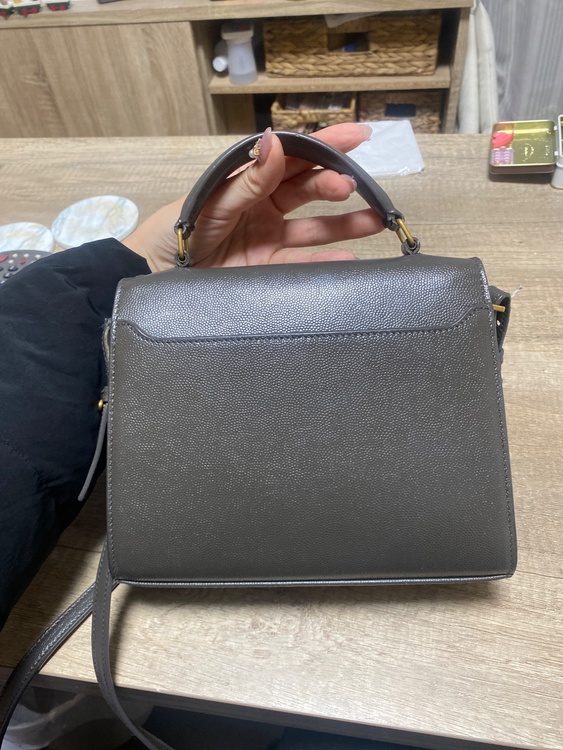 イブサンローラン  （ブランドバッグ）の商品画像 - 査定依頼日：2025年12月11日 - 最高査定価格：80,000円