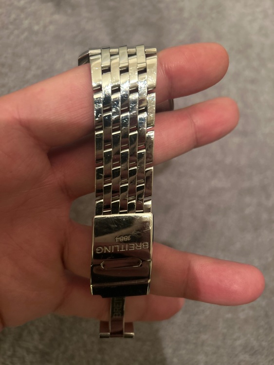 ブライトリング ナビタイマー A242G71N（高級時計）の商品画像 - 査定依頼日：2025年10月27日 - 最高査定価格：550,000円