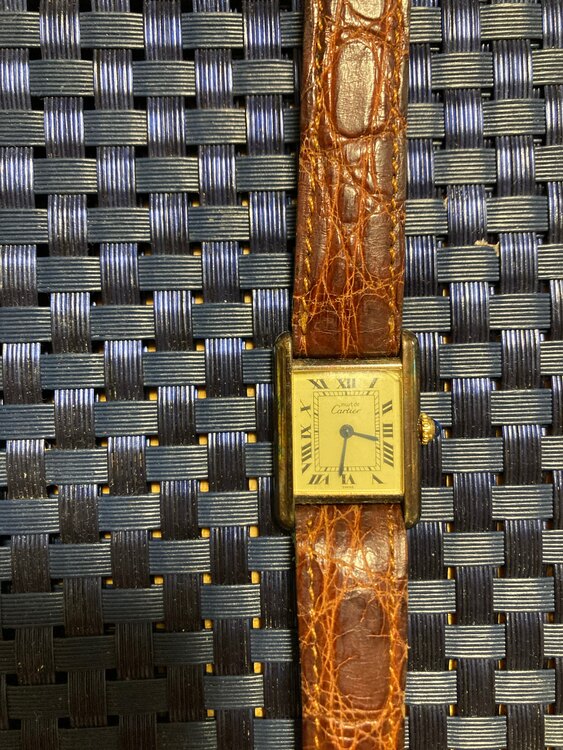 カルティエ タンク 80161595700（高級時計）の商品画像 - 査定依頼日：2025年3月27日 - 最高査定価格：200,000円