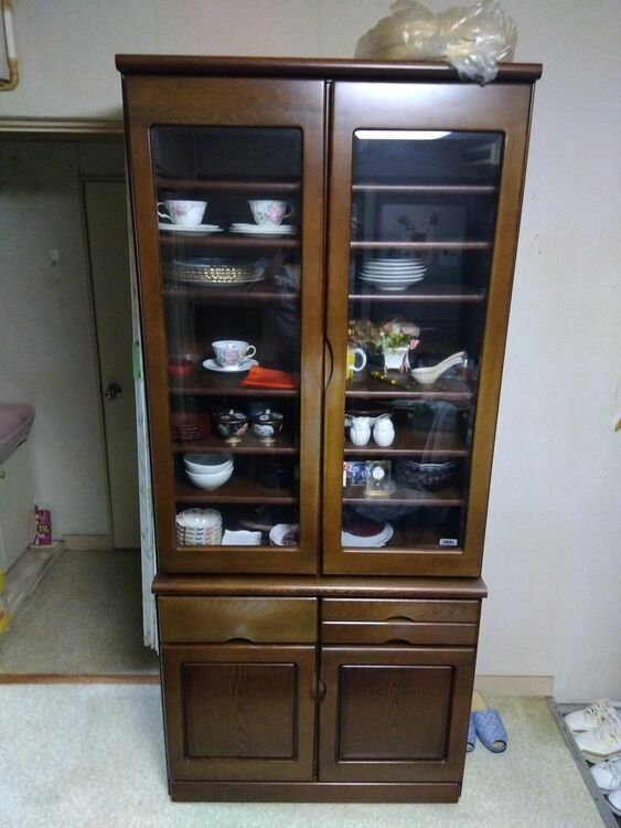 食器棚（家具・寝具）の商品画像 - 査定依頼日：2025年8月24日 - 最高査定価格：5,000円