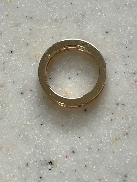 ブルガリ　ビー・ゼロワン リング　イエローゴールド（金・貴金属）の商品画像 - 査定依頼日：2025年11月27日 - 最高査定価格：85,000円