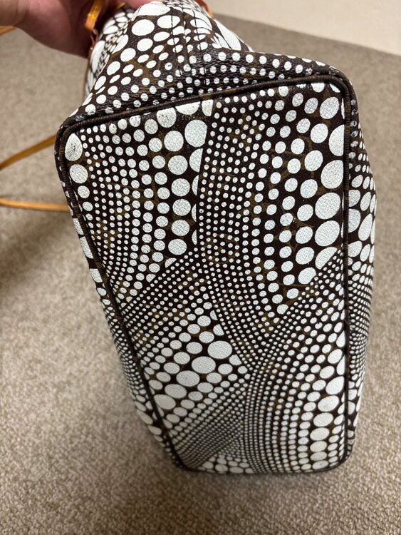 LV パンプキンドット ネヴァーフルMM M40684 (ヤヨイクサマ)（ブランドバッグ）の商品画像 - 査定依頼日：2025年4月24日 - 最高査定価格：85,000円