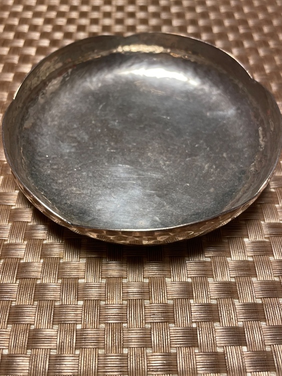 お皿（金・貴金属）の商品画像 - 査定依頼日：2026年10月3日 - 最高査定価格：100,000円