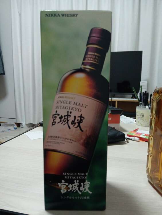 宮城峡（お酒）の商品画像 - 査定依頼日：2025年2月7日 - 最高査定価格：4,000円