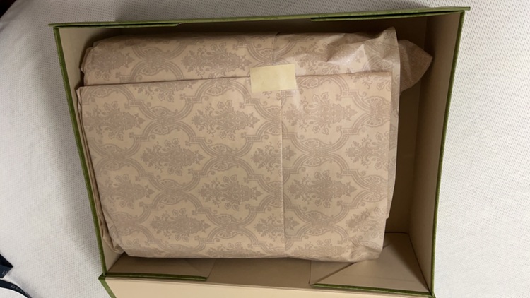 インターロッキングG スエードxレザー  　2WAY ネイビー　699210（ブランドバッグ）の商品画像 - 査定依頼日：2025年7月11日 - 最高査定価格：100,000円