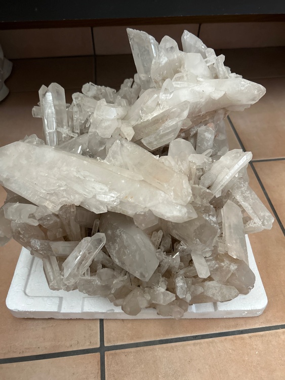水晶（金・貴金属）の商品画像 - 査定依頼日：2026年6月14日 - 最高査定価格：1,000円