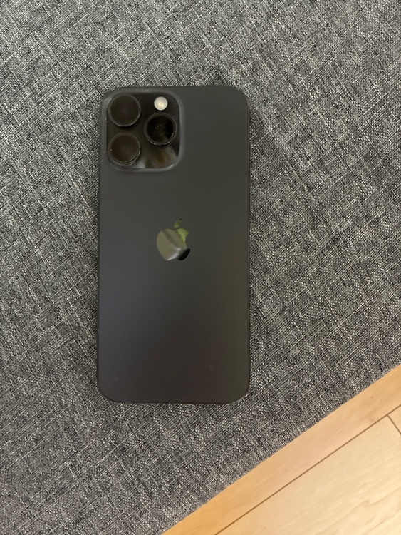 iPhone iPhone 15 Pro Max 256GB au（スマホ）の商品画像 - 査定依頼日：2026年7月17日 - 最高査定価格：105,000円