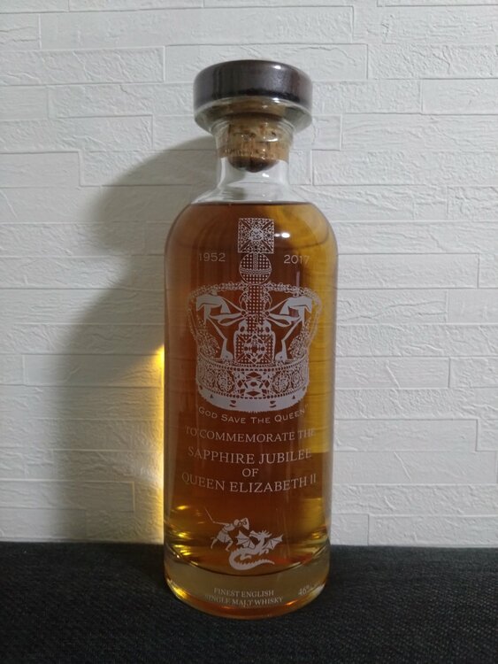 イングリッシュウイスキー サファイア・ジュビリー（お酒）の商品画像 - 査定依頼日：2026年3月6日 - 最高査定価格：16,000円