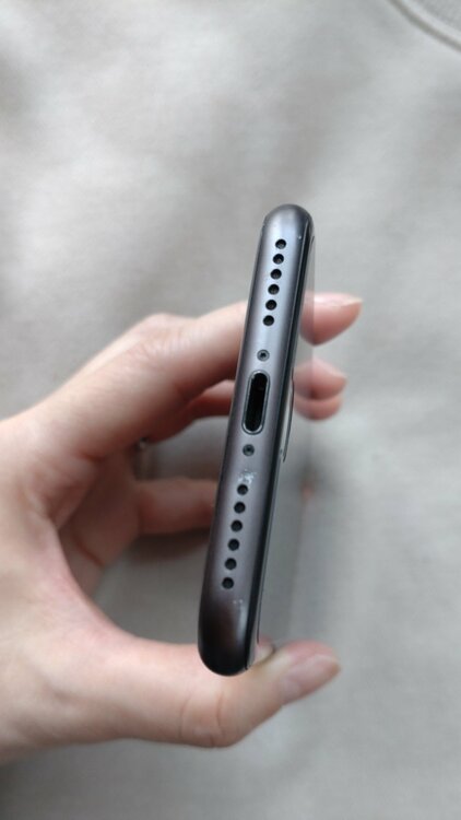 iPhone8（スマホ）の商品画像 - 査定依頼日：2026年2月14日 - 最高査定価格：6,000円