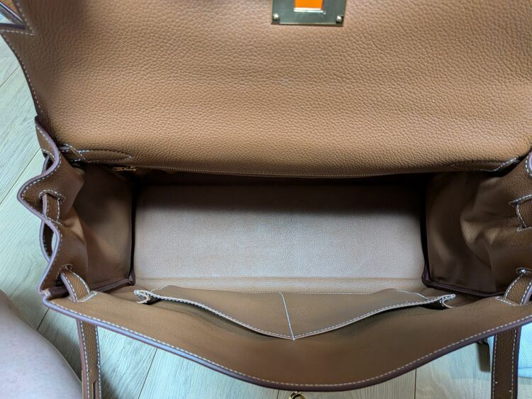 ケリー40内縫い（ブランドバッグ）の商品画像 - 査定依頼日：2025年8月23日 - 最高査定価格：2,000,000円