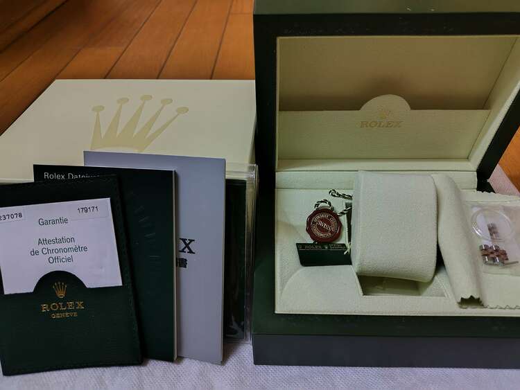 179171、ピンクゴールド文字盤ホワイト（高級時計）の商品画像 - 査定依頼日：2025年1月7日 - 最高査定価格：950,000円