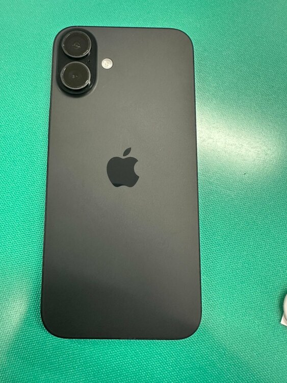 iPhone16 Plus 128GB　ブラック（スマホ）の商品画像 - 査定依頼日：2025年12月15日 - 最高査定価格：92,000円