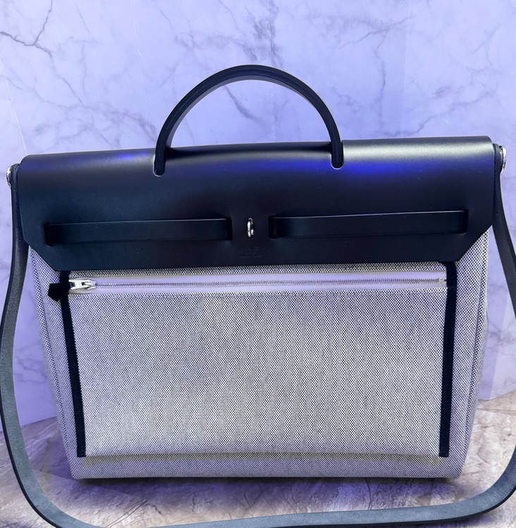 エルメス エールバッグ （ブランドバッグ）の商品画像 - 査定依頼日：2025年11月24日 - 最高査定価格：480,000円