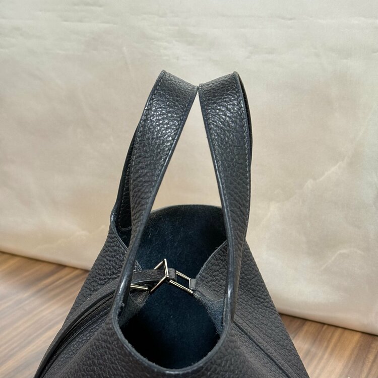 ピコタンPM ブラック（ブランドバッグ）の商品画像 - 査定依頼日：2026年1月30日 - 最高査定価格：330,000円