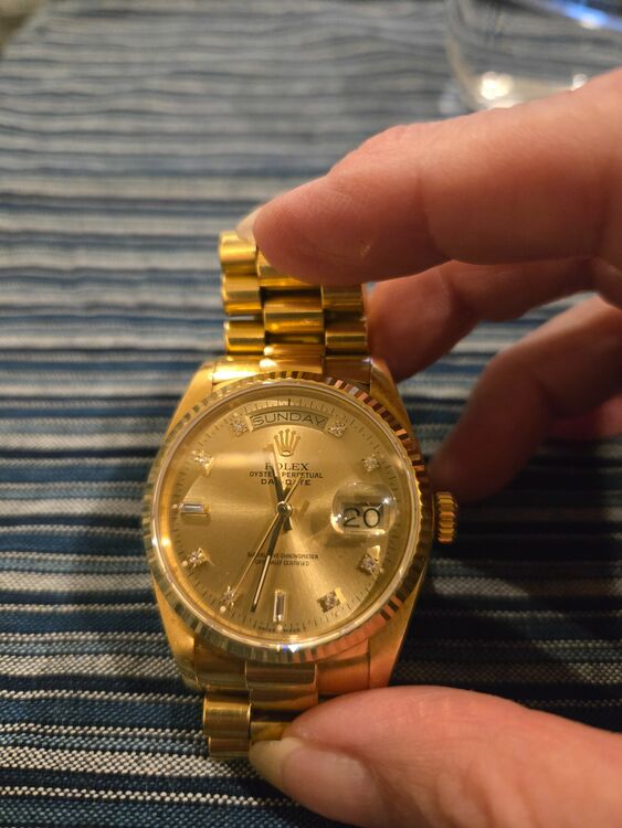 ロレックス デイデイト （高級時計）の商品画像 - 査定依頼日：2025年10月25日 - 最高査定価格：2,800,000円