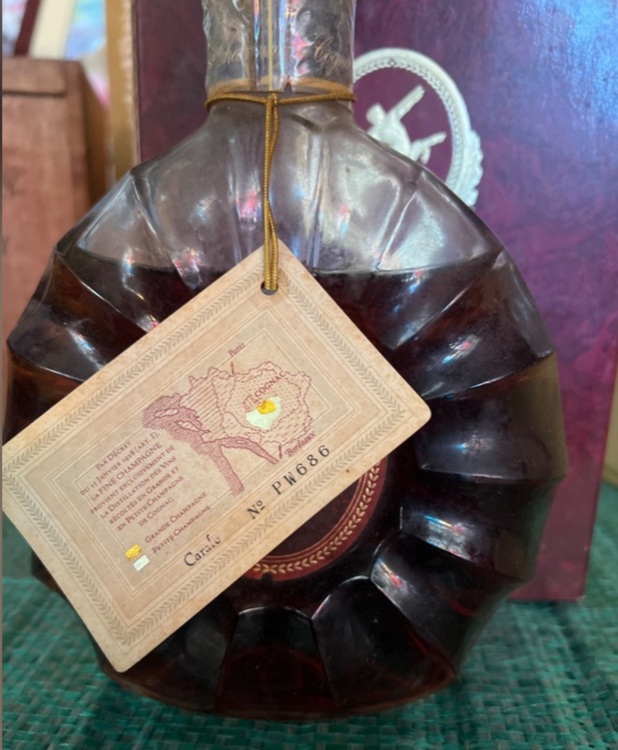 レミーマルタンXO special（お酒）の商品画像 - 査定依頼日：2025年11月4日 - 最高査定価格：8,000円