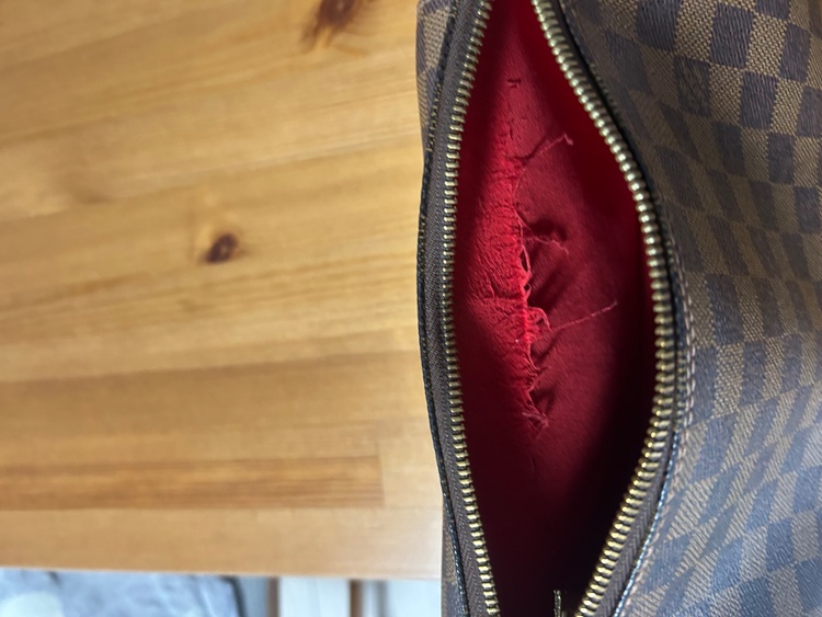 ラヴェッロ（ブランドバッグ）の商品画像 - 査定依頼日：2026年4月7日 - 最高査定価格：75,000円