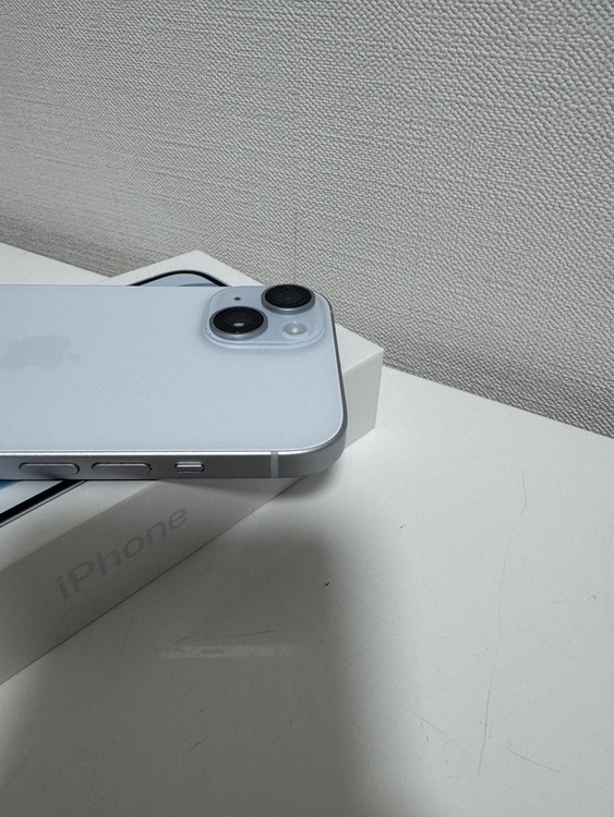 iPhone 15 128GB Softbank（スマホ）の商品画像 - 査定依頼日：2025年12月4日 - 最高査定価格：62,000円