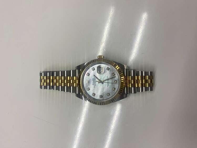 ロレックス デイトジャスト （高級時計）の商品画像 - 査定依頼日：2025年2月22日 - 最高査定価格：2,200,000円