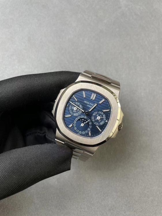 ノーチラス5（高級時計）の商品画像 - 査定依頼日：2025年11月27日 - 最高査定価格：28,000,000円