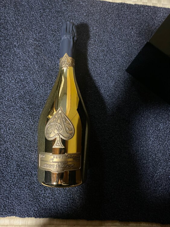 ゴールド（お酒）の商品画像 - 査定依頼日：2025年1月25日 - 最高査定価格：23,000円