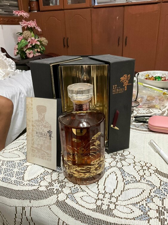 ウイスキー サントリー響 （お酒）の商品画像 - 査定依頼日：2026年1月23日 - 最高査定価格：1,000,000円