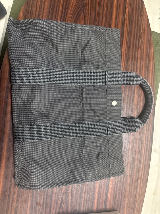 エールバッグ（ブランドバッグ）の商品画像 - 査定依頼日：2025年9月2日 - 最高査定価格：16,000円