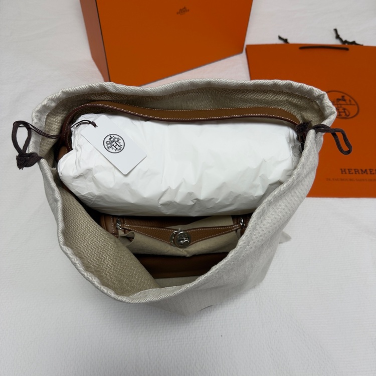 リンディ26（ブランドバッグ）の商品画像 - 査定依頼日：2025年6月5日 - 最高査定価格：1,400,000円