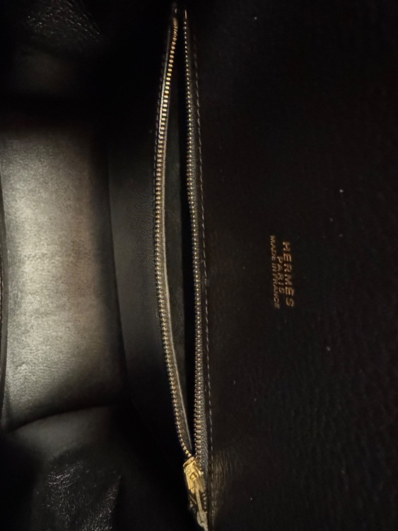 スポーツケリー、黒、縦約33cm、横(底辺)約29.5cm（ブランドバッグ）の商品画像 - 査定依頼日：2025年11月19日 - 最高査定価格：1,100,000円