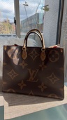 VUITTONオンザゴー（ブランドバッグ）の商品画像 - 査定依頼日：2026年3月14日 - 最高査定価格：100,000円