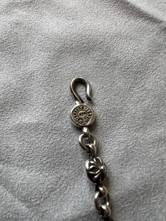 クロスボールブレスレット 小 12連（古着・ファッション）の商品画像 - 査定依頼日：2026年1月5日 - 最高査定価格：259,000円