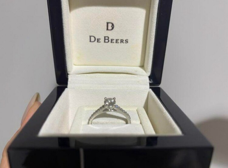 デビアスのリング（宝石）の商品画像 - 査定依頼日：2024年12月1日 - 最高査定価格：47,000円