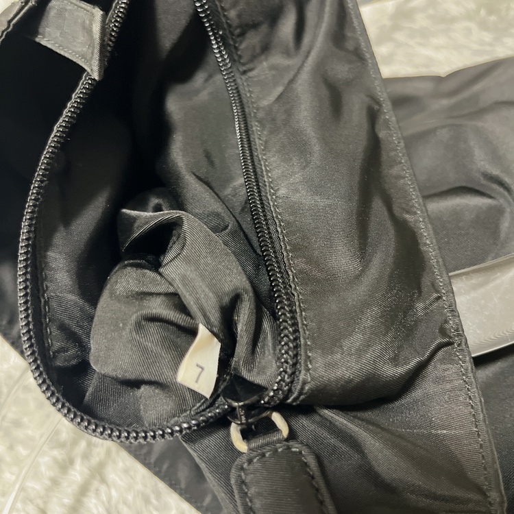 プラダ（ブランドバッグ）の商品画像 - 査定依頼日：2026年5月26日 - 最高査定価格：20,000円