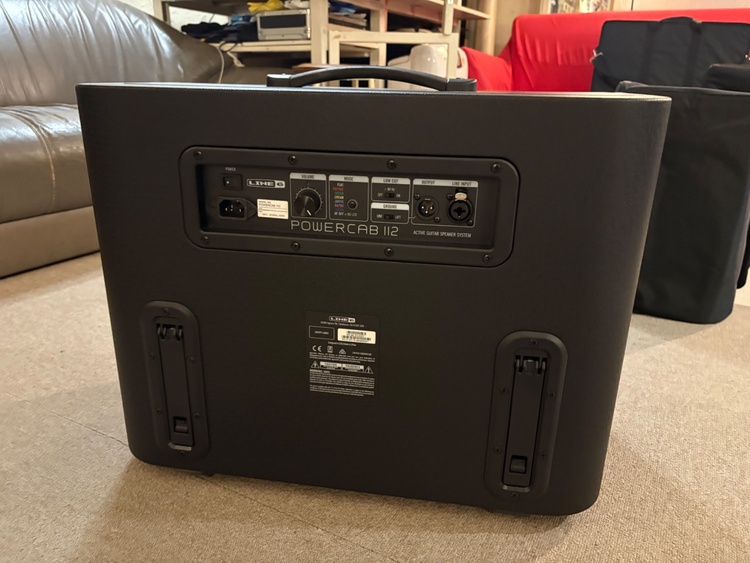 LINE6 POWER CAB 112 専用カバー付き（ピアノ・楽器・PA機材）の商品画像 - 査定依頼日：2026年9月7日 - 最高査定価格：15,000円