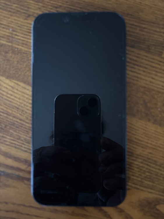 iPhone iPhone 14 128GB au（スマホ）の商品画像 - 査定依頼日：2026年6月3日 - 最高査定価格：25,000円