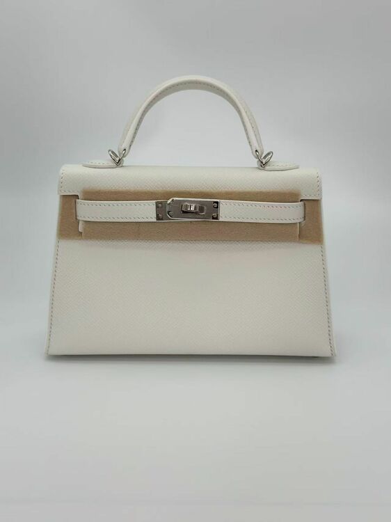 エルメス ケリーミニ2代 ナタ シルバー金具（ブランドバッグ）の商品画像 - 査定依頼日：2025年10月15日 - 最高査定価格：2,950,000円