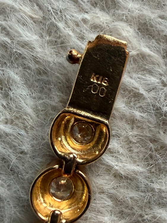 ダイヤつきテニスブレスレット（金・貴金属）の商品画像 - 査定依頼日：2026年4月20日 - 最高査定価格：100,000円