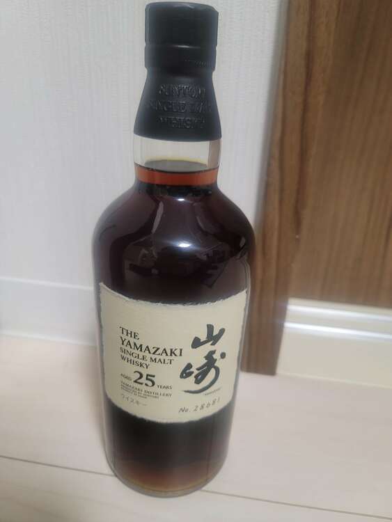 ウイスキー サントリー山崎 （お酒）の商品画像 - 査定依頼日：2025年1月29日 - 最高査定価格：960,000円