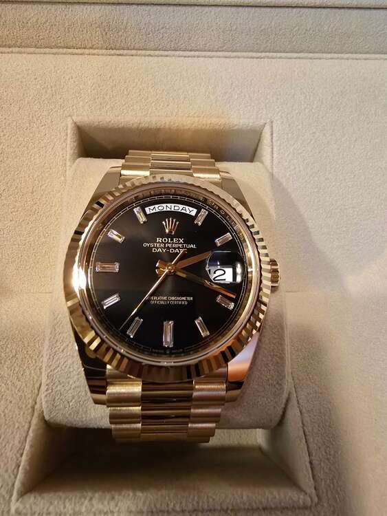 デイデイト40 （高級時計）の商品画像 - 査定依頼日：2025年5月15日 - 最高査定価格：7,400,000円