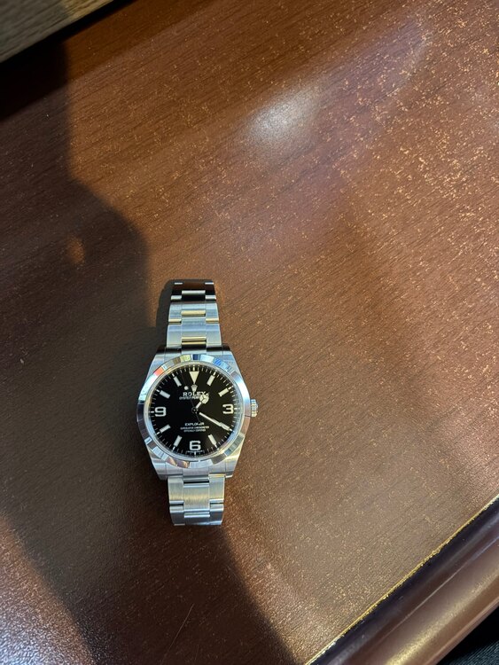 ロレックス エクスプローラー 21427（高級時計）の商品画像 - 査定依頼日：2025年3月26日 - 最高査定価格：1,000,000円