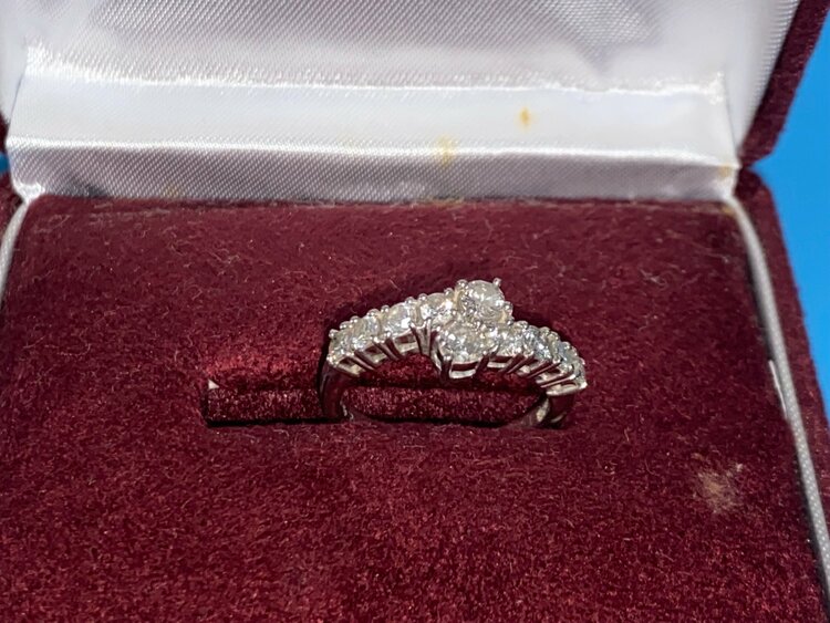 ダイヤの指輪（金・貴金属）の商品画像 - 査定依頼日：2026年1月20日 - 最高査定価格：300,000円