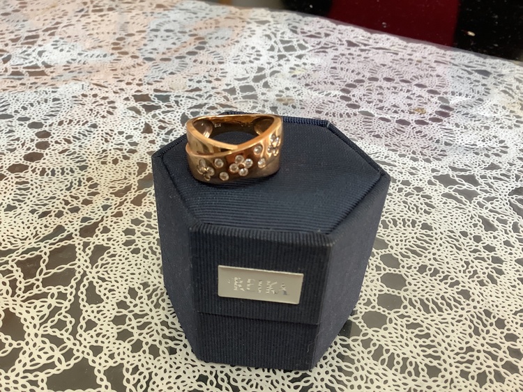 18金ローズゴールド指輪メレダイヤ0.4付き7g相当（金・貴金属）の商品画像 - 査定依頼日：2026年2月1日 - 最高査定価格：129,000円