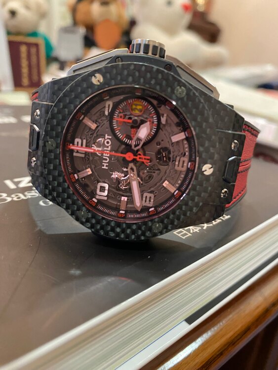 ウブロ ビックバン （高級時計）の商品画像 - 査定依頼日：2025年5月23日 - 最高査定価格：1,350,000円