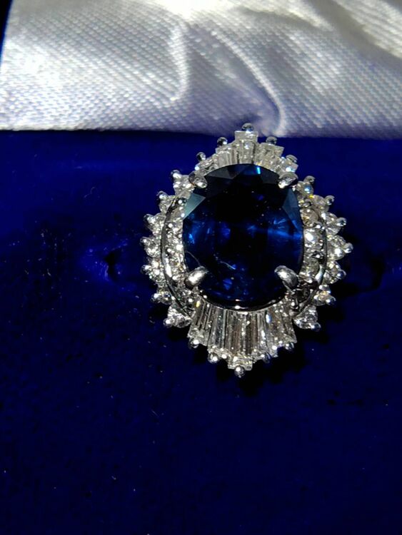 鑑定書を参照してください。　未使用品となります（宝石）の商品画像 - 査定依頼日：2025年11月12日 - 最高査定価格：70,000円