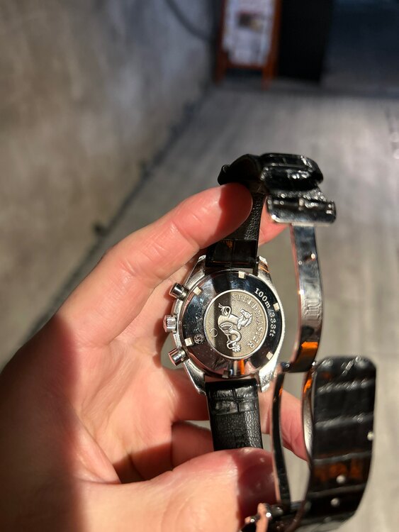 オメガ スピードマスター （高級時計）の商品画像 - 査定依頼日：2024年12月18日 - 最高査定価格：250,000円