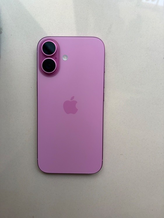 iPhone iPhone 16 256GB SIMフリー（スマホ）の商品画像 - 査定依頼日：2026年6月12日 - 最高査定価格：77,000円