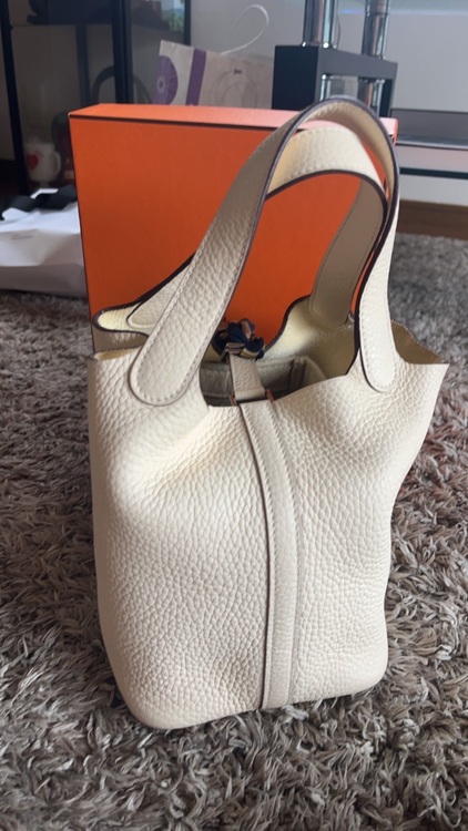 エルメス ピコタン （ブランドバッグ）の商品画像 - 査定依頼日：2025年9月14日 - 最高査定価格：500,000円