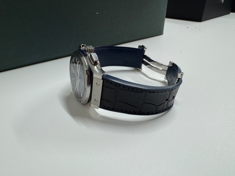 ウブロ クラシックフュージョン 521.NX.7170.LR（高級時計）の商品画像 - 査定依頼日：2026年3月26日 - 最高査定価格：730,000円