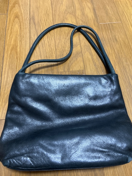 プラダ  （ブランドバッグ）の商品画像 - 査定依頼日：2025年12月2日 - 最高査定価格：16,000円